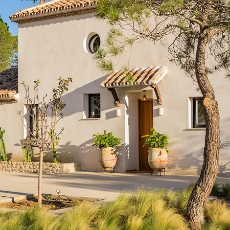 Jasmine - Pool, Sauna, Garden & Sea View Villa