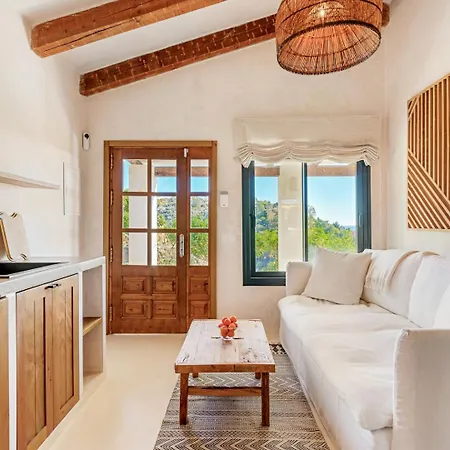 Villa Jasmine - Pool, Sauna, Garden & Sea View Estepona