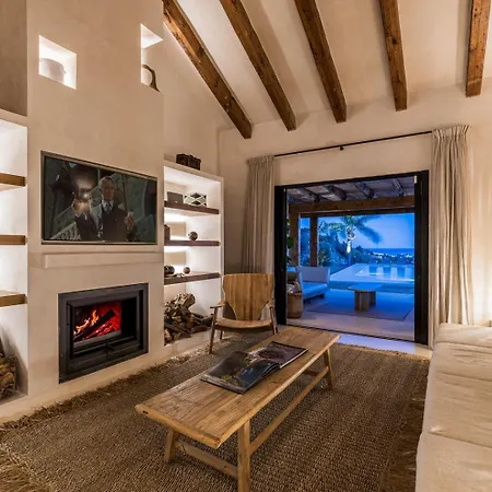 Villa Jasmine - Pool, Sauna, Garden & Sea View *