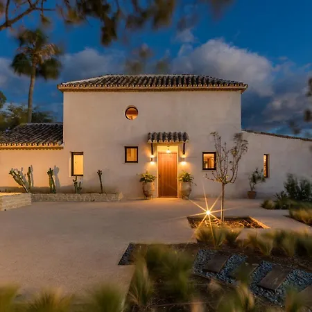 Jasmine - Pool, Sauna, Garden & Sea View Estepona